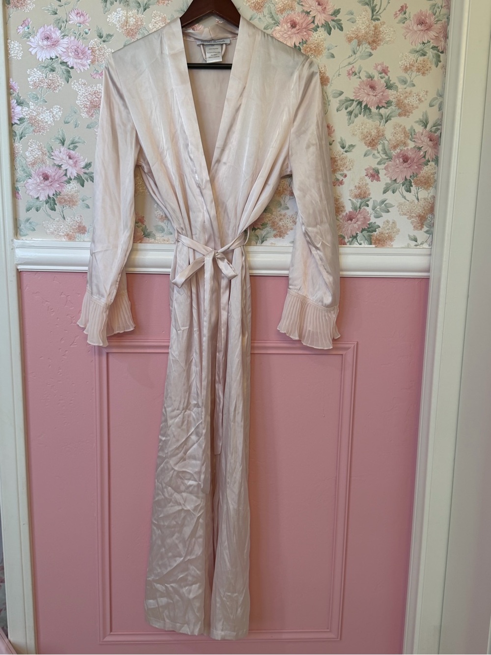 Intimo Pale Blush Satin Long Robe with Tie Belt